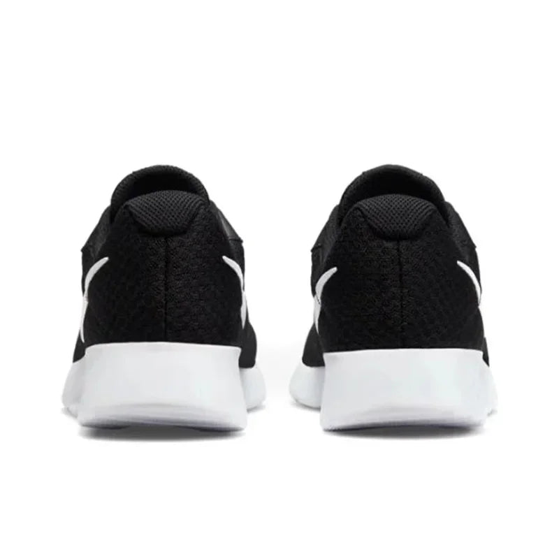 Nike Tanjun FlyEase Masculino Preto Conforto Esportivo Antiderrapante Cano baixo Vida e Lazer Tênis de Corrida - IMPORTADO